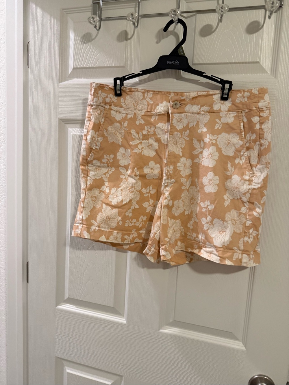 JACHS Girlfriend Peach Floral Bermuda Shorts